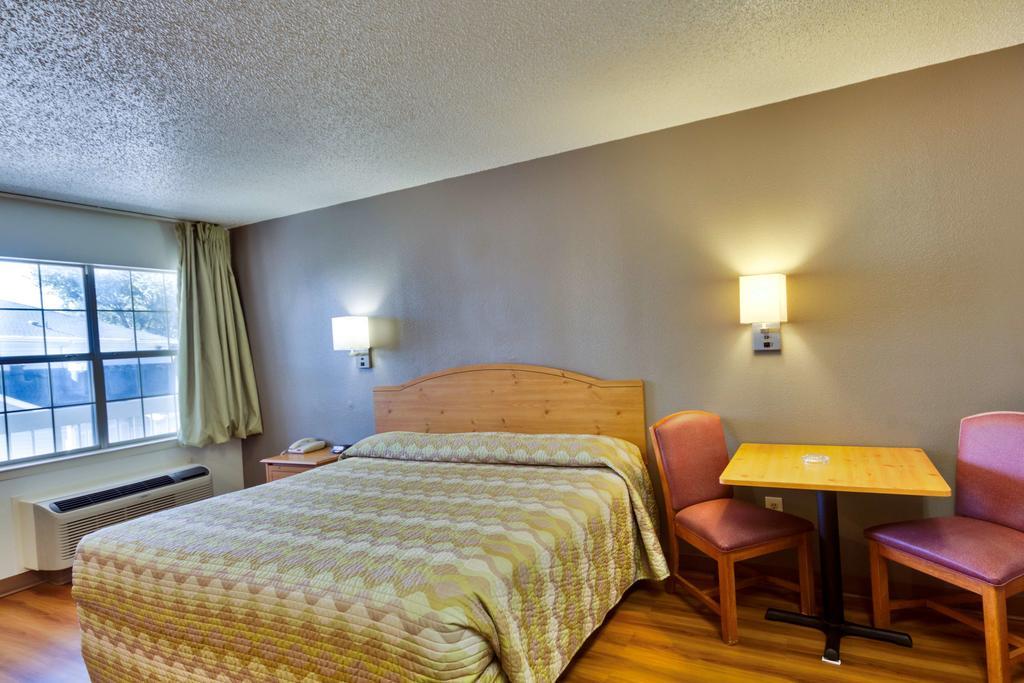 6-dallas, Tx - Garland - Northeast 2*