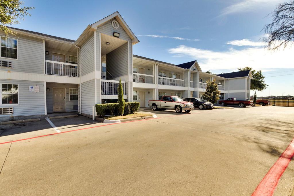 6-dallas, Tx - Garland - Northeast Hotel